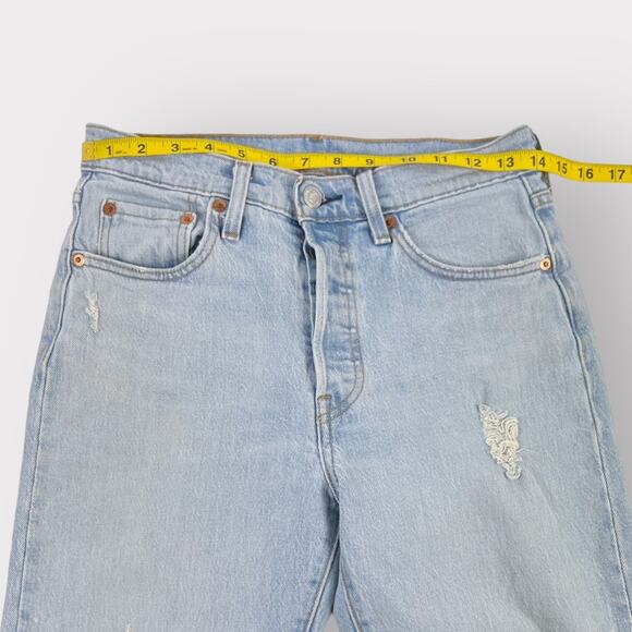 Levi's 501 Skinny Light Wash Distressed Jeans in Low Pro Size 25 - Picture 8 of 10